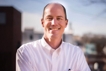 This is a photo of Howard Turner Jr. M.B.A. ’02, senior director of preconstruction and risk management at McKinstry.