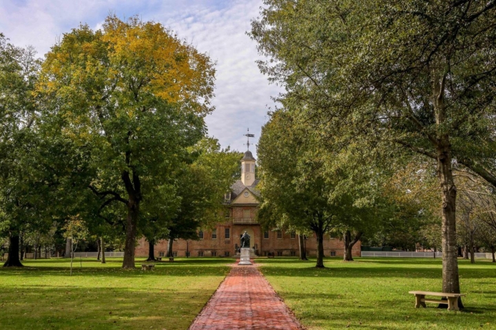 This is an exterior photo of the Wren Building