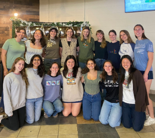 This is a photo of the spring 2026 cohort of Dining Sustainability interns.